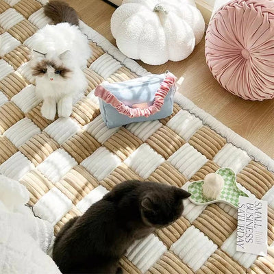 Soft Checked Sofa Protectors for Dogs